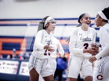 Thumbnail 2 in Chaminade vs Newbury Park photogallery.