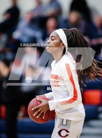 Thumbnail 2 in Chaminade vs Newbury Park photogallery.