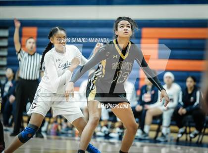 Thumbnail 2 in Chaminade vs Newbury Park photogallery.
