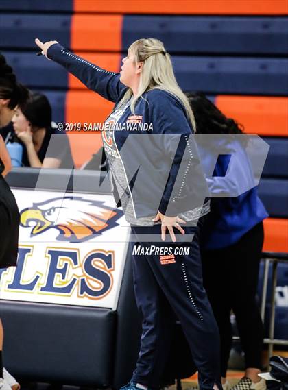 Thumbnail 2 in Chaminade vs Newbury Park photogallery.