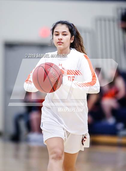 Thumbnail 1 in Chaminade vs Newbury Park photogallery.