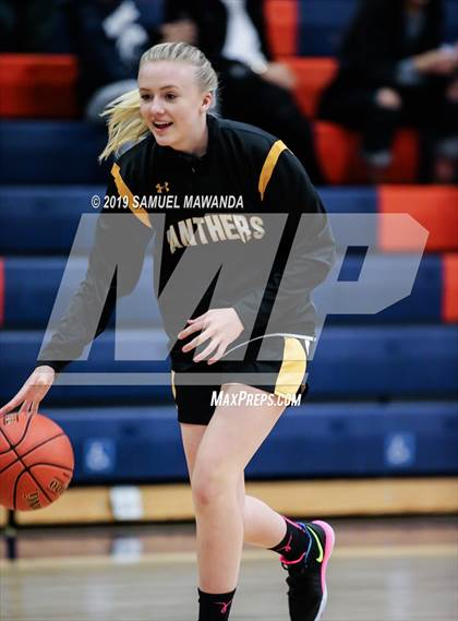 Thumbnail 2 in Chaminade vs Newbury Park photogallery.