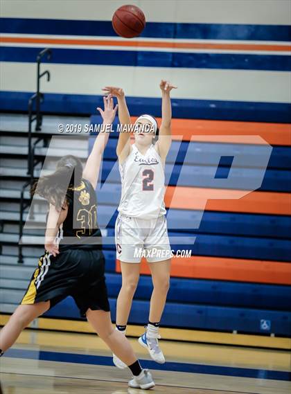 Thumbnail 2 in Chaminade vs Newbury Park photogallery.