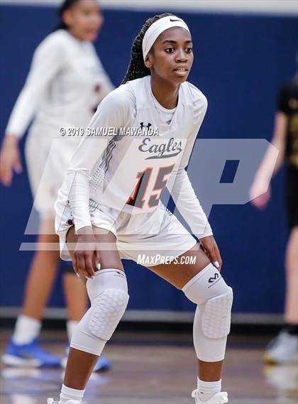 Thumbnail 3 in Chaminade vs Newbury Park photogallery.