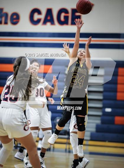 Thumbnail 1 in Chaminade vs Newbury Park photogallery.