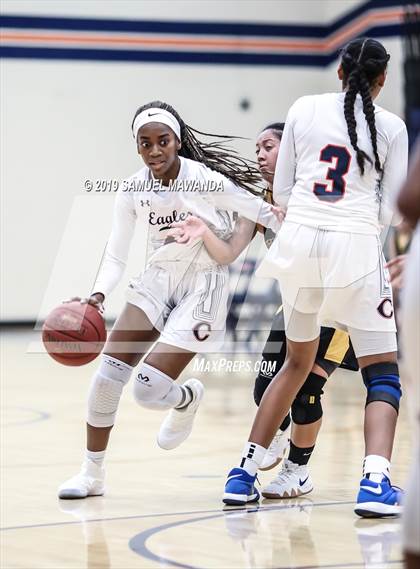 Thumbnail 3 in Chaminade vs Newbury Park photogallery.