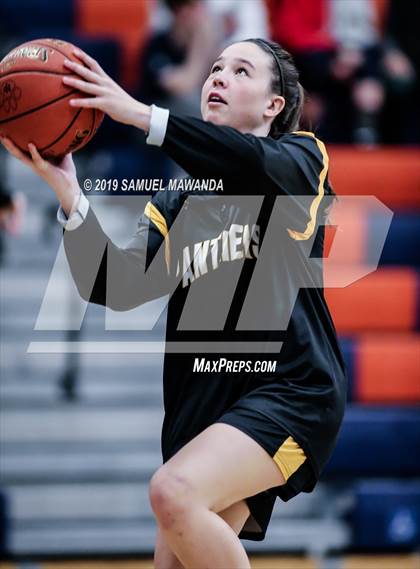 Thumbnail 3 in Chaminade vs Newbury Park photogallery.