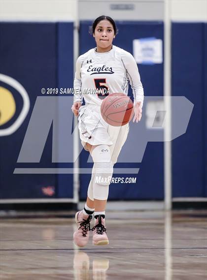 Thumbnail 1 in Chaminade vs Newbury Park photogallery.