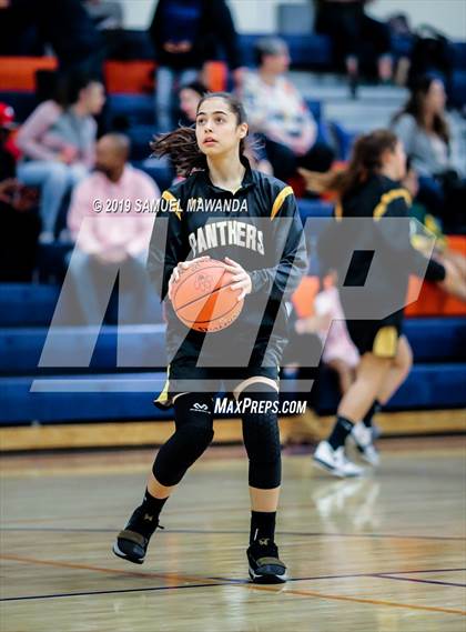 Thumbnail 1 in Chaminade vs Newbury Park photogallery.