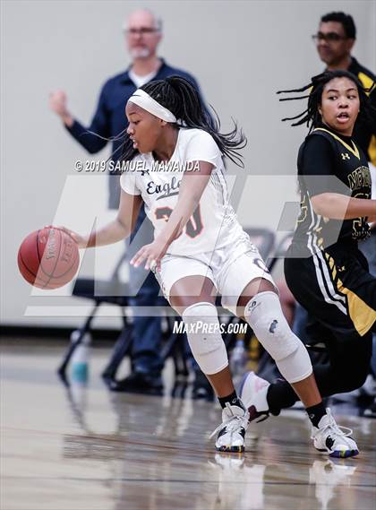 Thumbnail 1 in Chaminade vs Newbury Park photogallery.