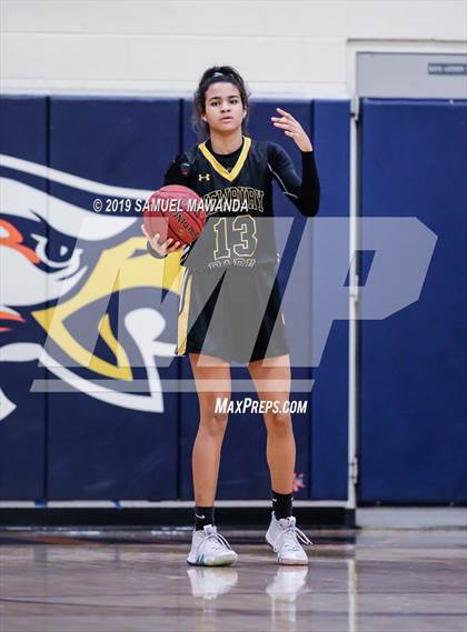 Thumbnail 2 in Chaminade vs Newbury Park photogallery.