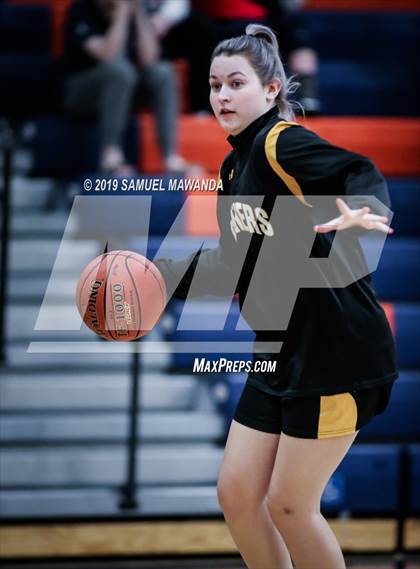 Thumbnail 1 in Chaminade vs Newbury Park photogallery.