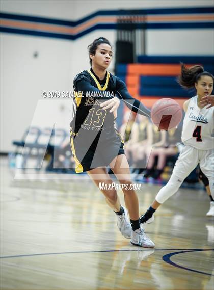 Thumbnail 3 in Chaminade vs Newbury Park photogallery.