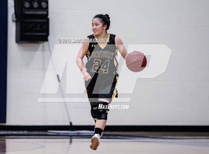Thumbnail 3 in Chaminade vs Newbury Park photogallery.