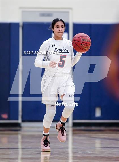 Thumbnail 2 in Chaminade vs Newbury Park photogallery.