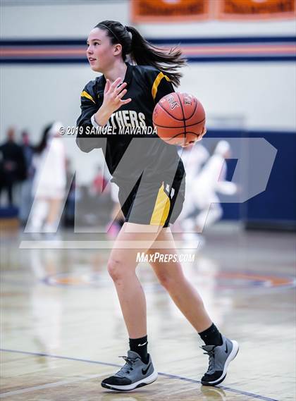 Thumbnail 3 in Chaminade vs Newbury Park photogallery.