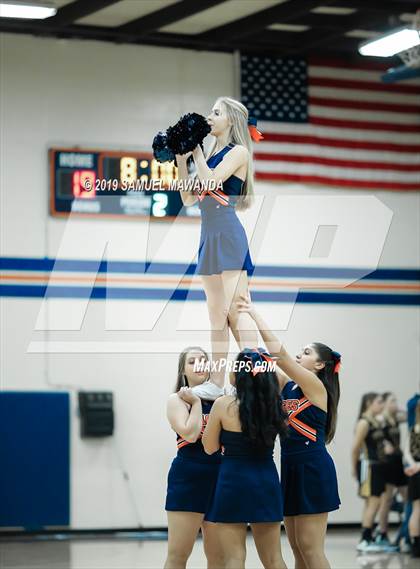 Thumbnail 2 in Chaminade vs Newbury Park photogallery.
