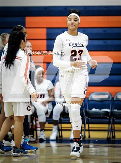 Thumbnail 3 in Chaminade vs Newbury Park photogallery.