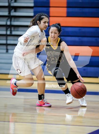 Thumbnail 3 in Chaminade vs Newbury Park photogallery.