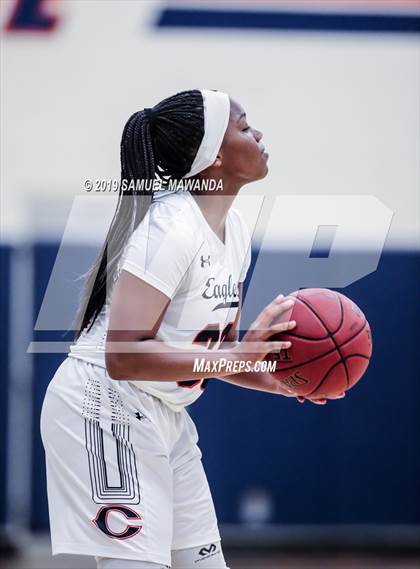 Thumbnail 3 in Chaminade vs Newbury Park photogallery.