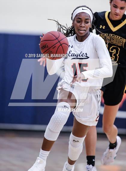 Thumbnail 1 in Chaminade vs Newbury Park photogallery.