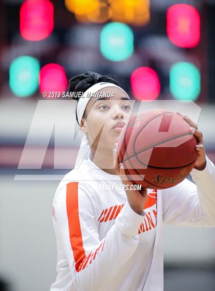 Thumbnail 2 in Chaminade vs Newbury Park photogallery.