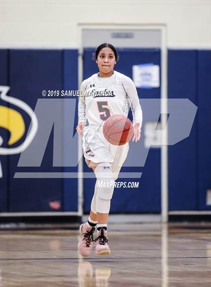 Thumbnail 1 in Chaminade vs Newbury Park photogallery.