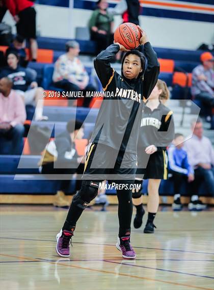 Thumbnail 3 in Chaminade vs Newbury Park photogallery.