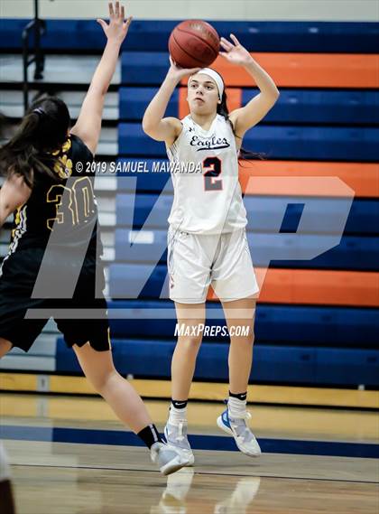 Thumbnail 1 in Chaminade vs Newbury Park photogallery.