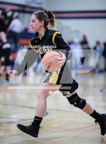 Thumbnail 1 in Chaminade vs Newbury Park photogallery.
