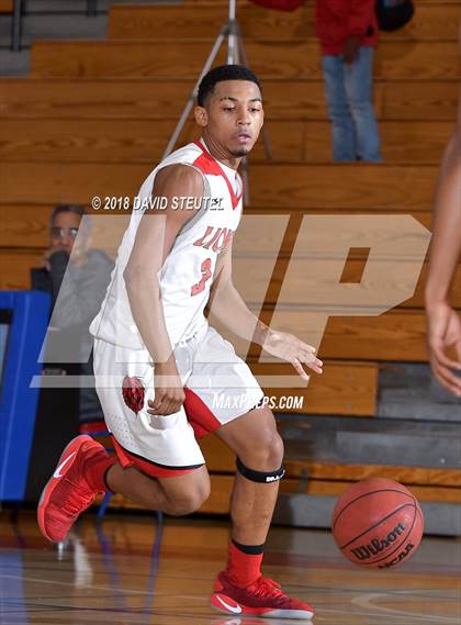 Thumbnail 2 in Fairfield vs. McClatchy (Folsom Bulldog Classic) photogallery.