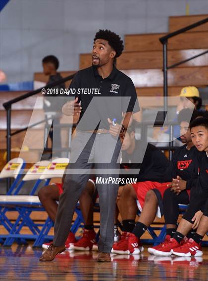 Thumbnail 3 in Fairfield vs. McClatchy (Folsom Bulldog Classic) photogallery.
