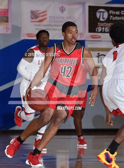 Thumbnail 3 in Fairfield vs. McClatchy (Folsom Bulldog Classic) photogallery.