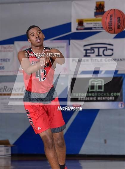 Thumbnail 1 in Fairfield vs. McClatchy (Folsom Bulldog Classic) photogallery.
