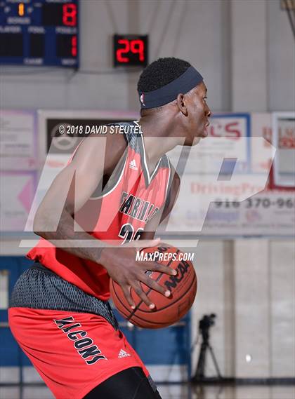 Thumbnail 2 in Fairfield vs. McClatchy (Folsom Bulldog Classic) photogallery.