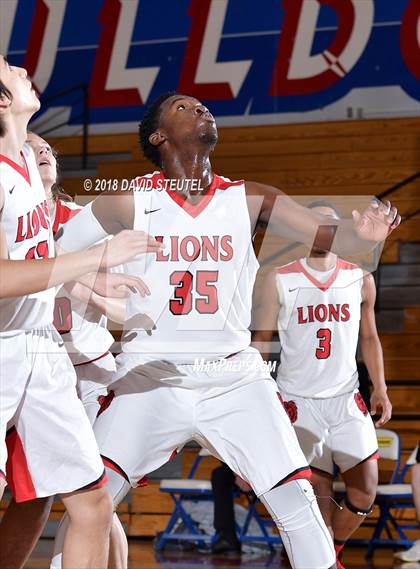 Thumbnail 3 in Fairfield vs. McClatchy (Folsom Bulldog Classic) photogallery.