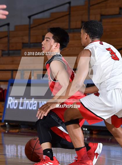 Thumbnail 1 in Fairfield vs. McClatchy (Folsom Bulldog Classic) photogallery.