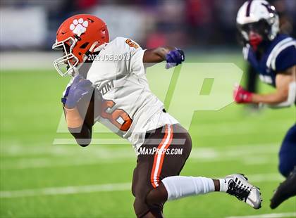Thumbnail 3 in Grissom @ Bob Jones photogallery.