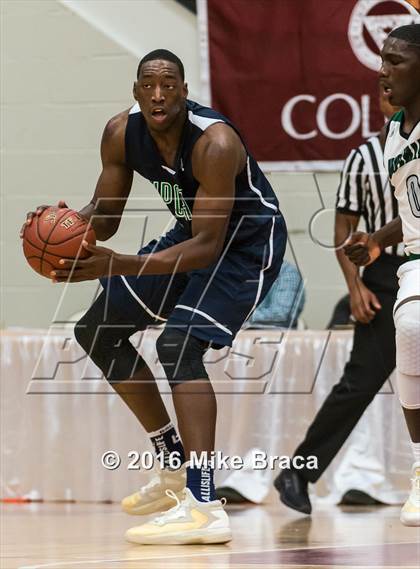 Thumbnail 2 in Chino Hills vs. High Point Christian Academy (Spalding Hoophall Classic) photogallery.