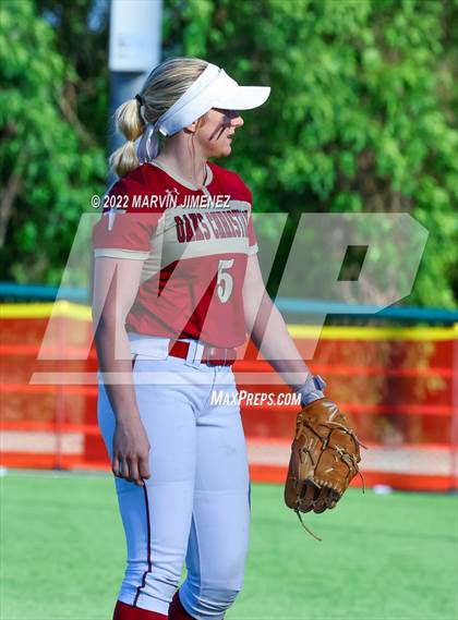 Thumbnail 3 in Calabasas @ Oaks Christian photogallery.