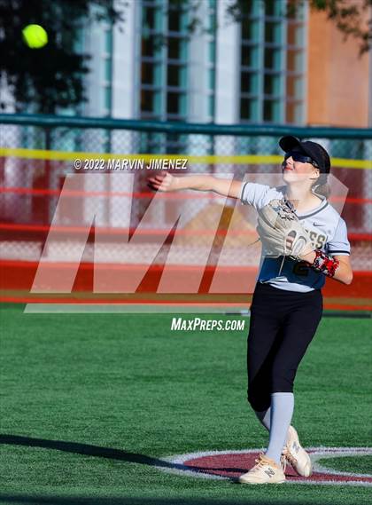 Thumbnail 1 in Calabasas @ Oaks Christian photogallery.