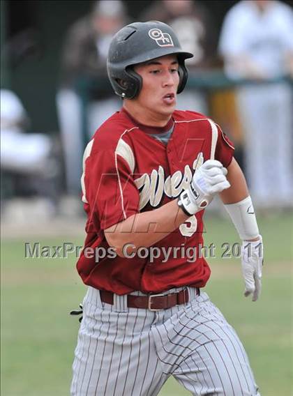 Thumbnail 3 in St. Francis vs. Clovis West (Hard 9 National Classic) photogallery.