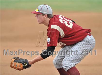Thumbnail 2 in St. Francis vs. Clovis West (Hard 9 National Classic) photogallery.