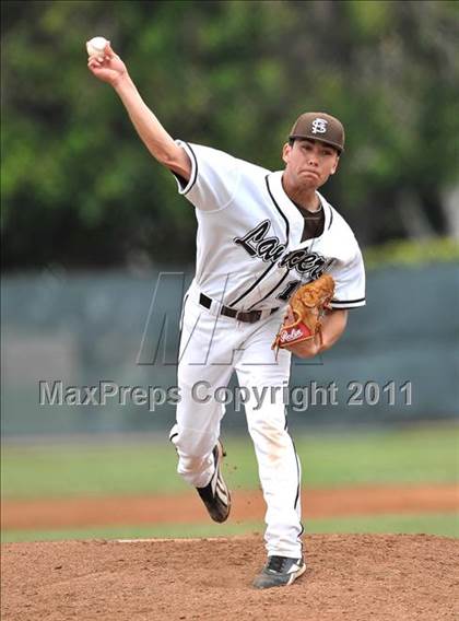 Thumbnail 2 in St. Francis vs. Clovis West (Hard 9 National Classic) photogallery.