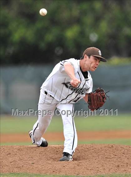 Thumbnail 1 in St. Francis vs. Clovis West (Hard 9 National Classic) photogallery.