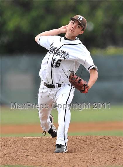 Thumbnail 3 in St. Francis vs. Clovis West (Hard 9 National Classic) photogallery.