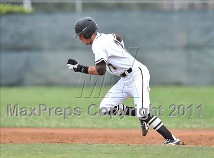 Thumbnail 3 in St. Francis vs. Clovis West (Hard 9 National Classic) photogallery.