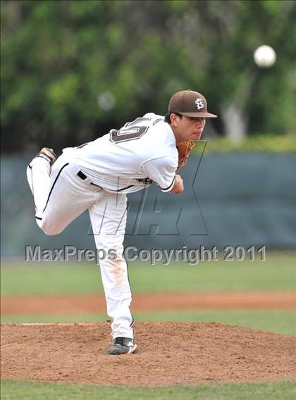 Thumbnail 1 in St. Francis vs. Clovis West (Hard 9 National Classic) photogallery.