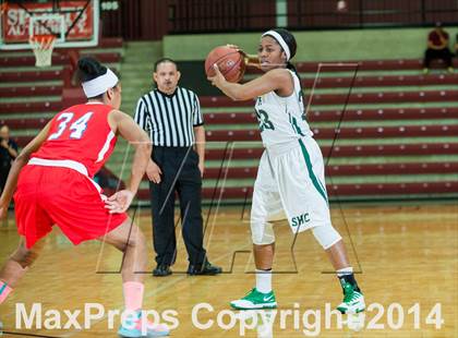 Thumbnail 3 in St. Ignatius vs. Sacred Heart Cathedral (CIF CCS Open Division Final) photogallery.