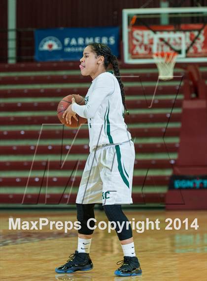 Thumbnail 1 in St. Ignatius vs. Sacred Heart Cathedral (CIF CCS Open Division Final) photogallery.